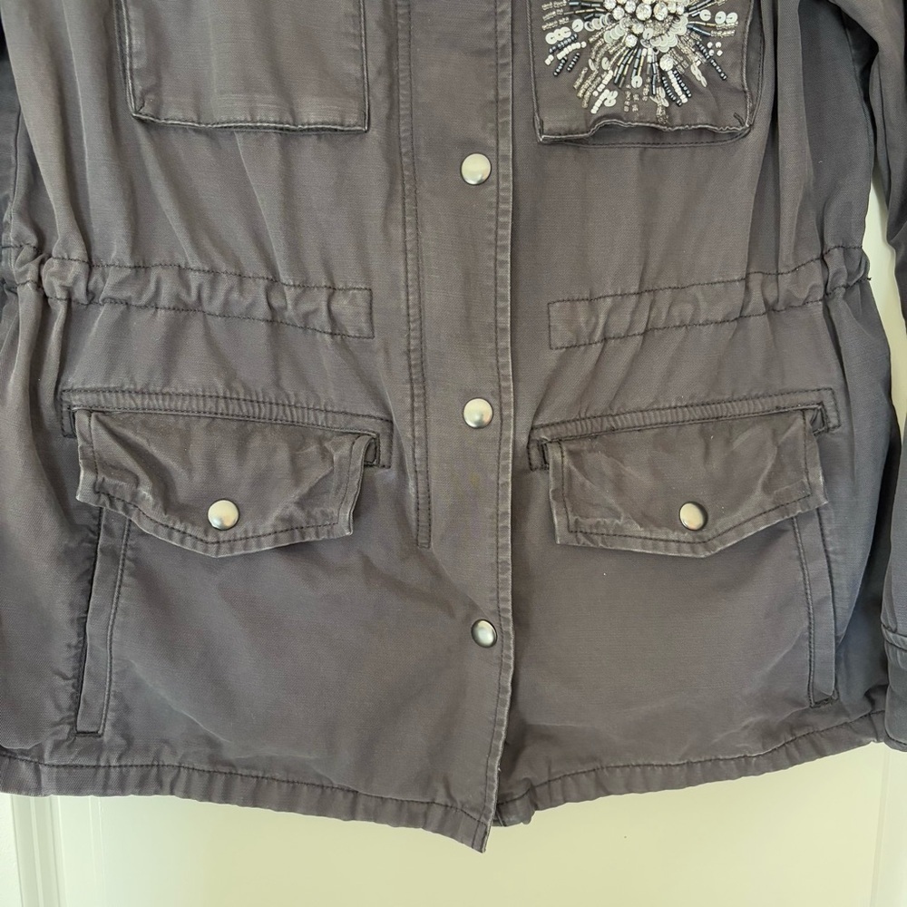 GAP Women’s Gray with Beaded Details Utility Jacket - Picture 4 of 8